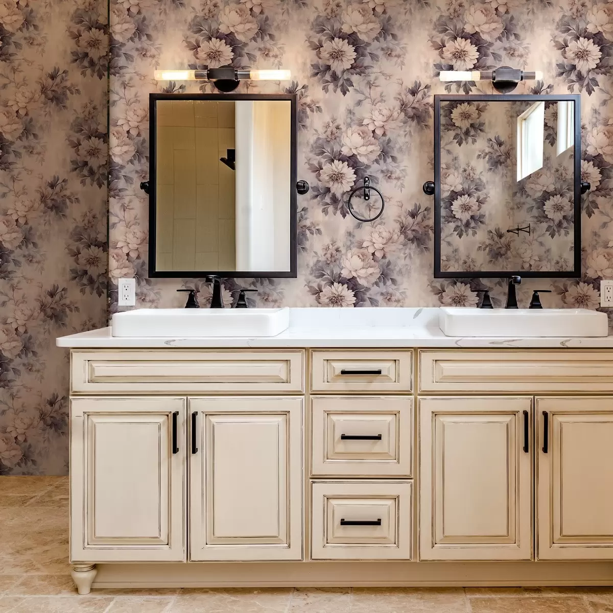 Wallpaper Vintage Watercolor Flowers