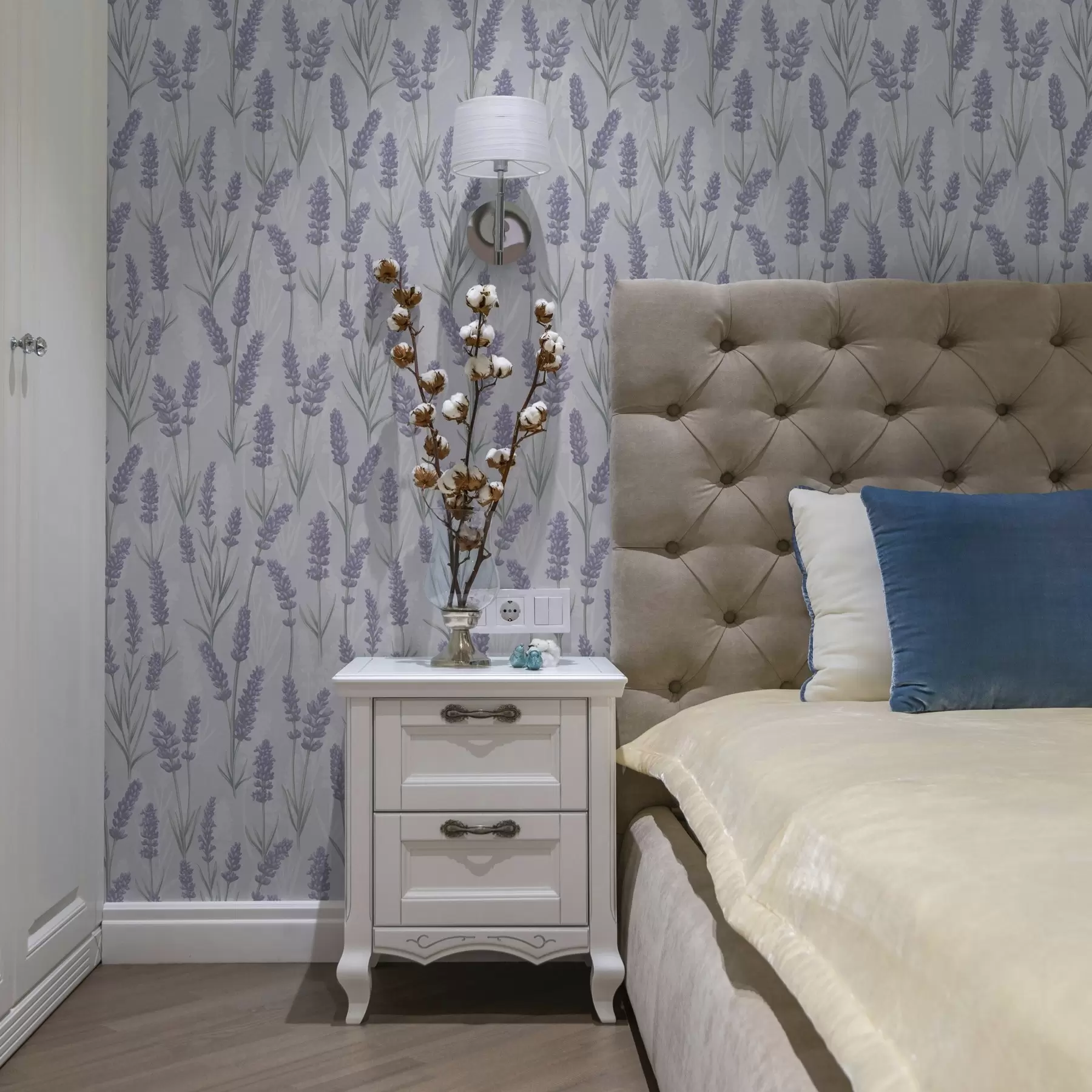 wall murals Lavender sprigs in a pale purple watercolor palette a00447