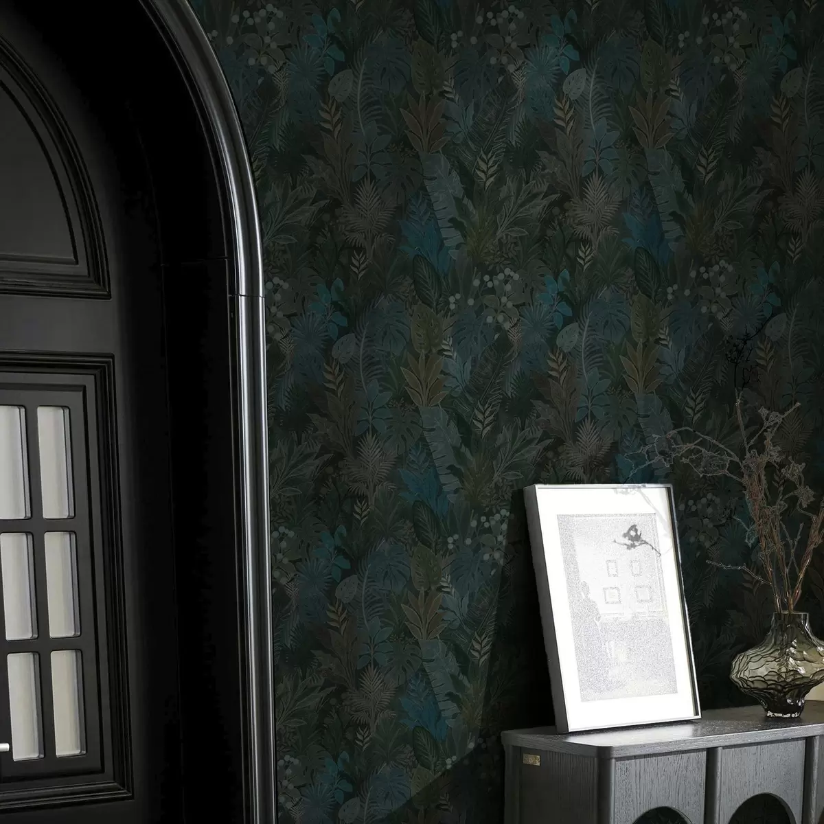 Wallpaper Dark green tropical foliage with blue accents a00327