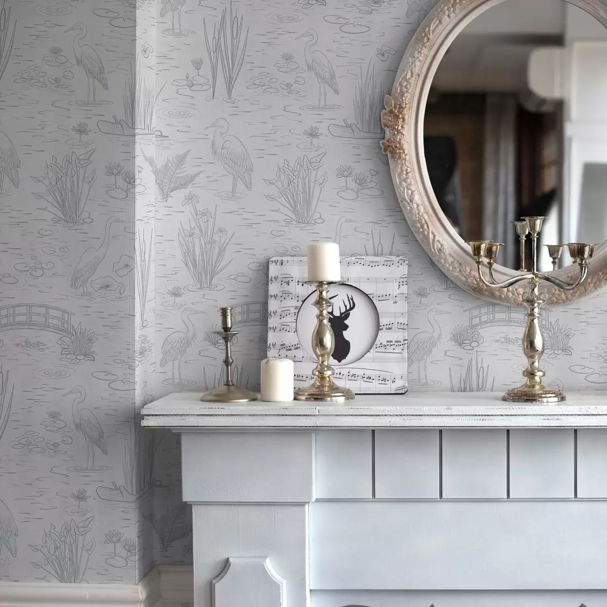 Wallpaper Drawing of herons and water plants in calm gray shades a00479