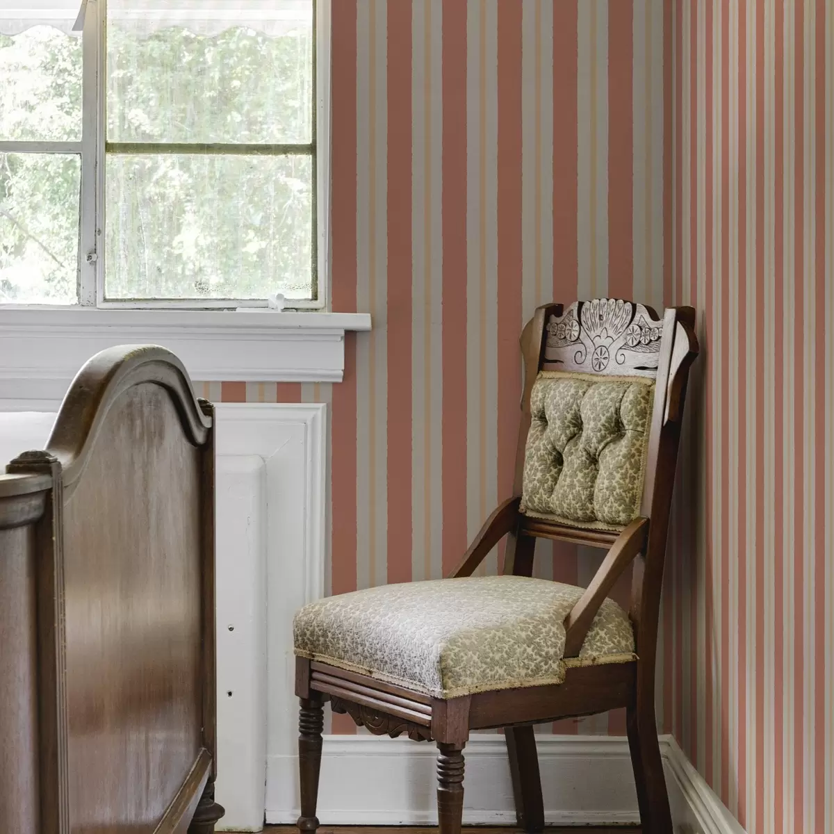 Wallpaper Bright terracotta stripes with beige accents a00515