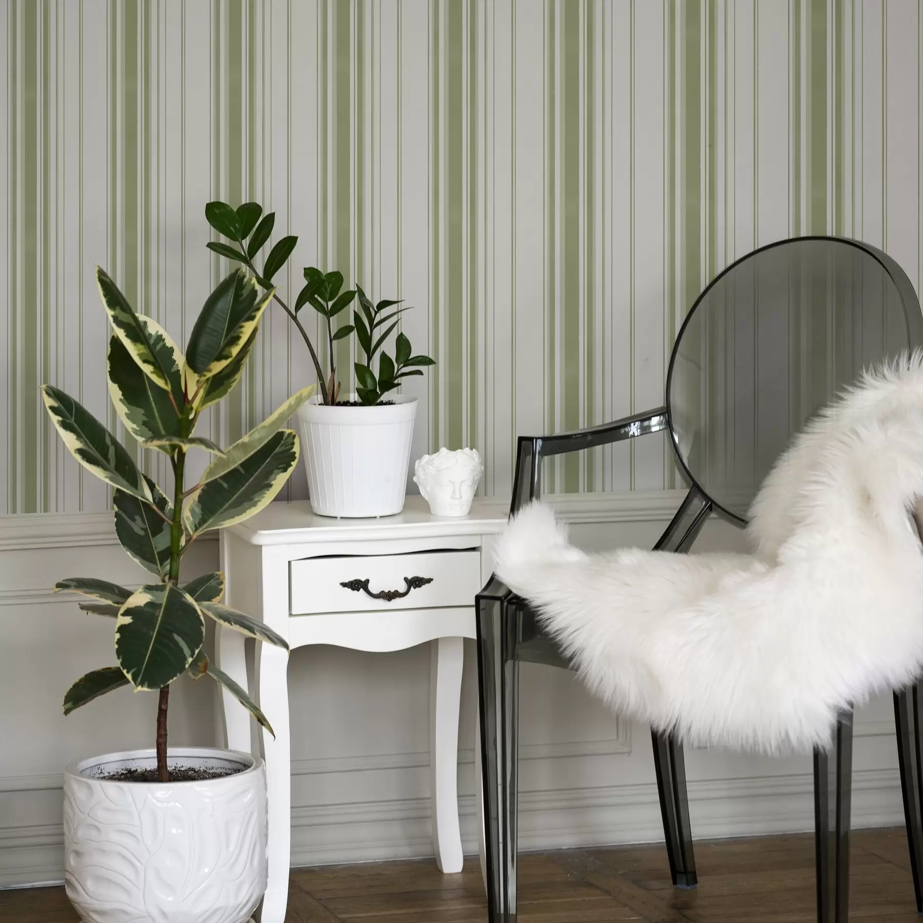 wall murals Green vertical stripes of varying widths a00565