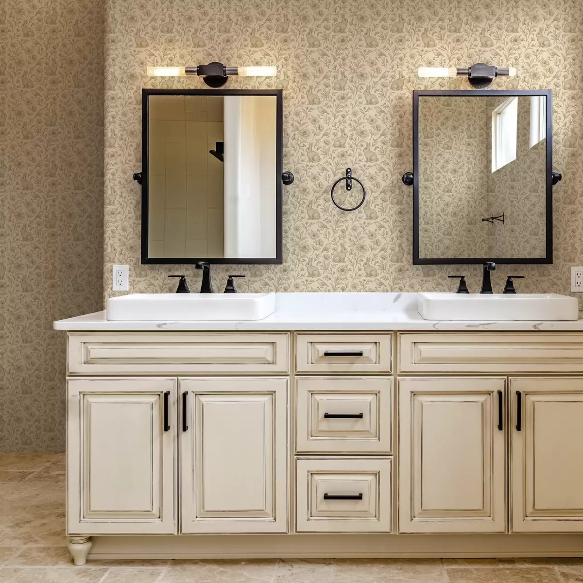 Wallpaper Rabbits and birds in a floral pattern a00571