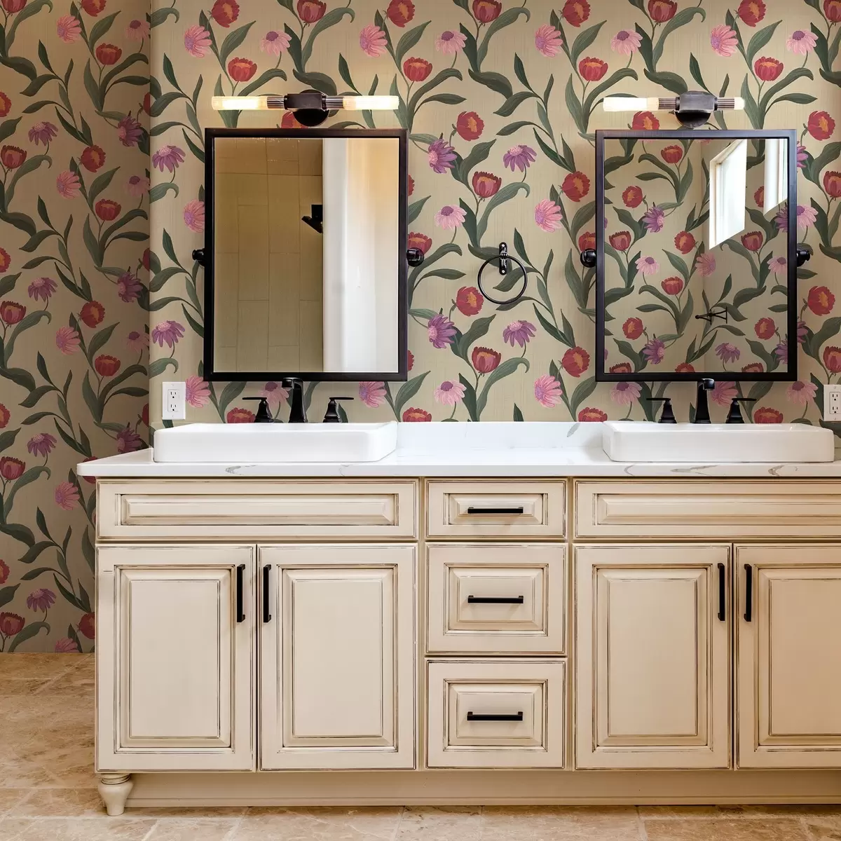 Wallpaper Pink-red flowers on a beige background, hand-drawn texture a00631