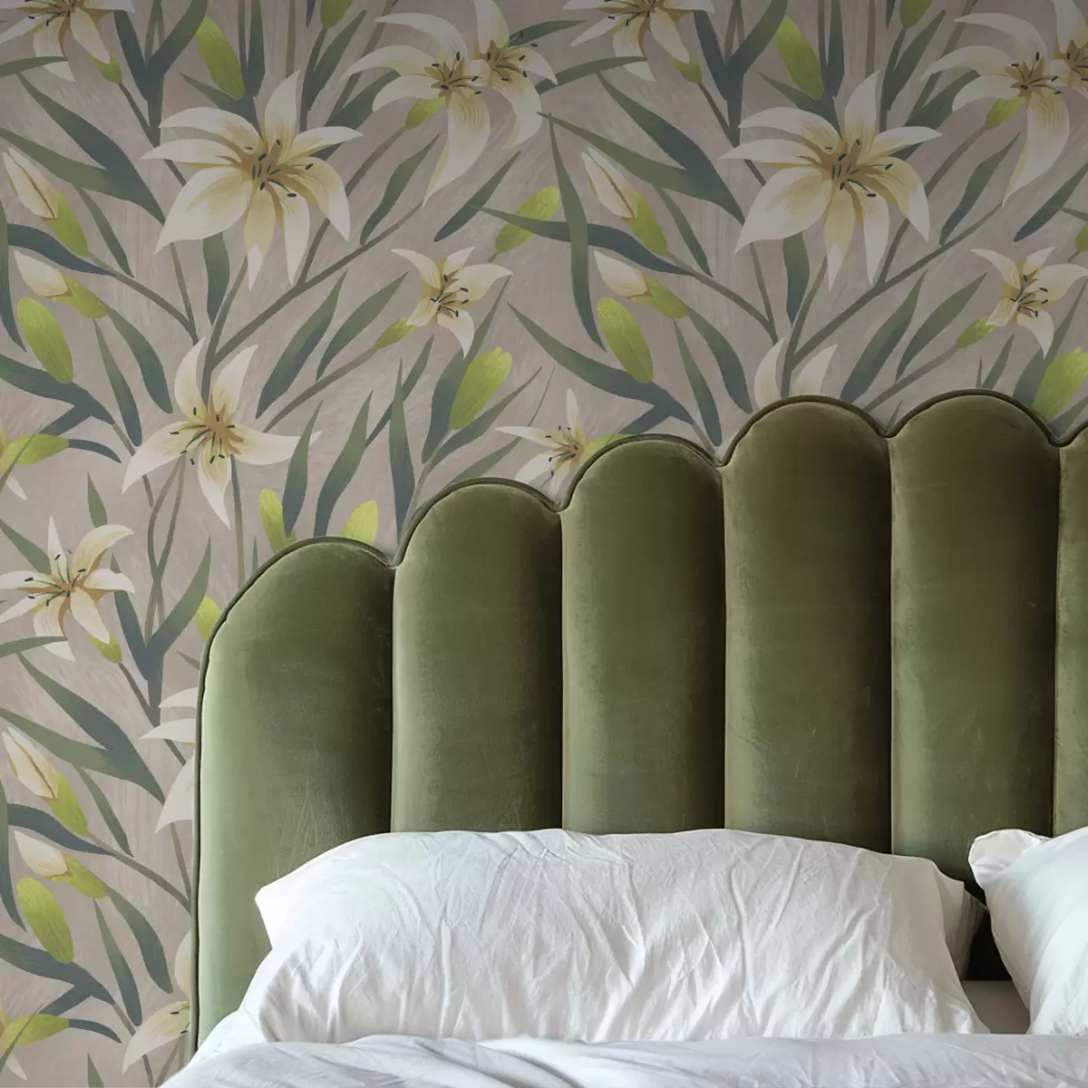 Wallpaper Cream lilies with leaves on gray-beige background a00837