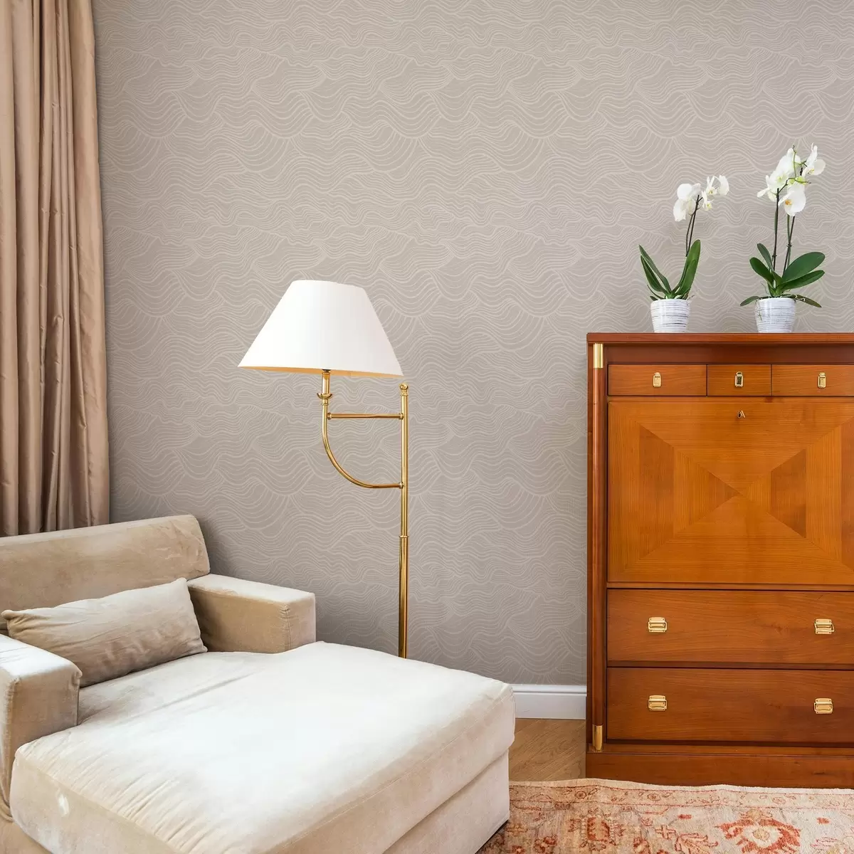 Wallpaper Tone-on-tone wavy lines on warm beige a00681v1