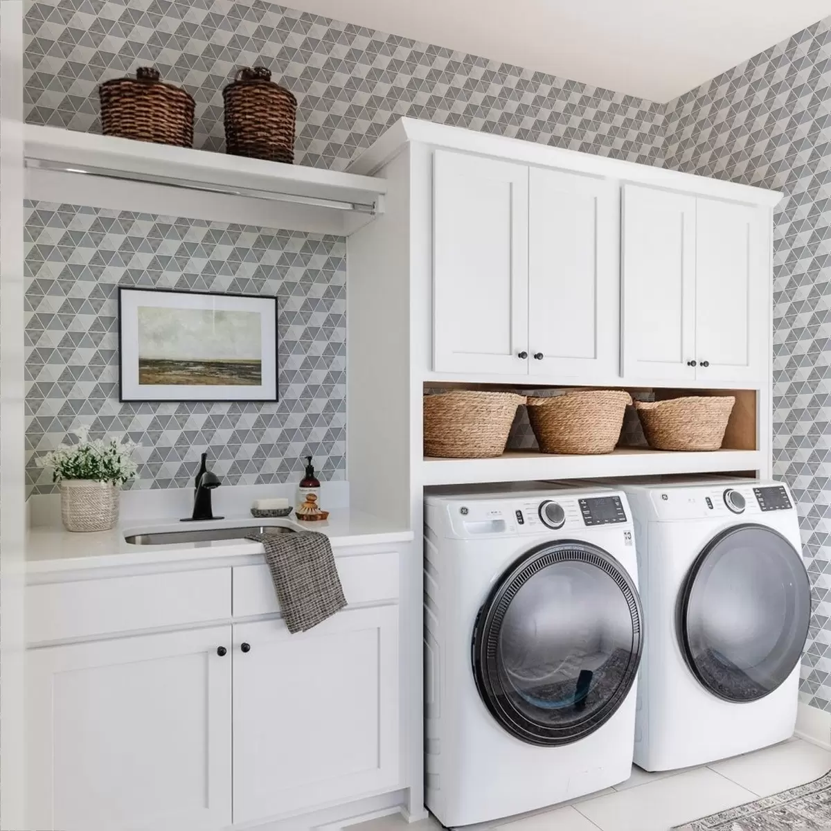 Wallpaper Triangle geometry in cool blue-grey tones a00917v1