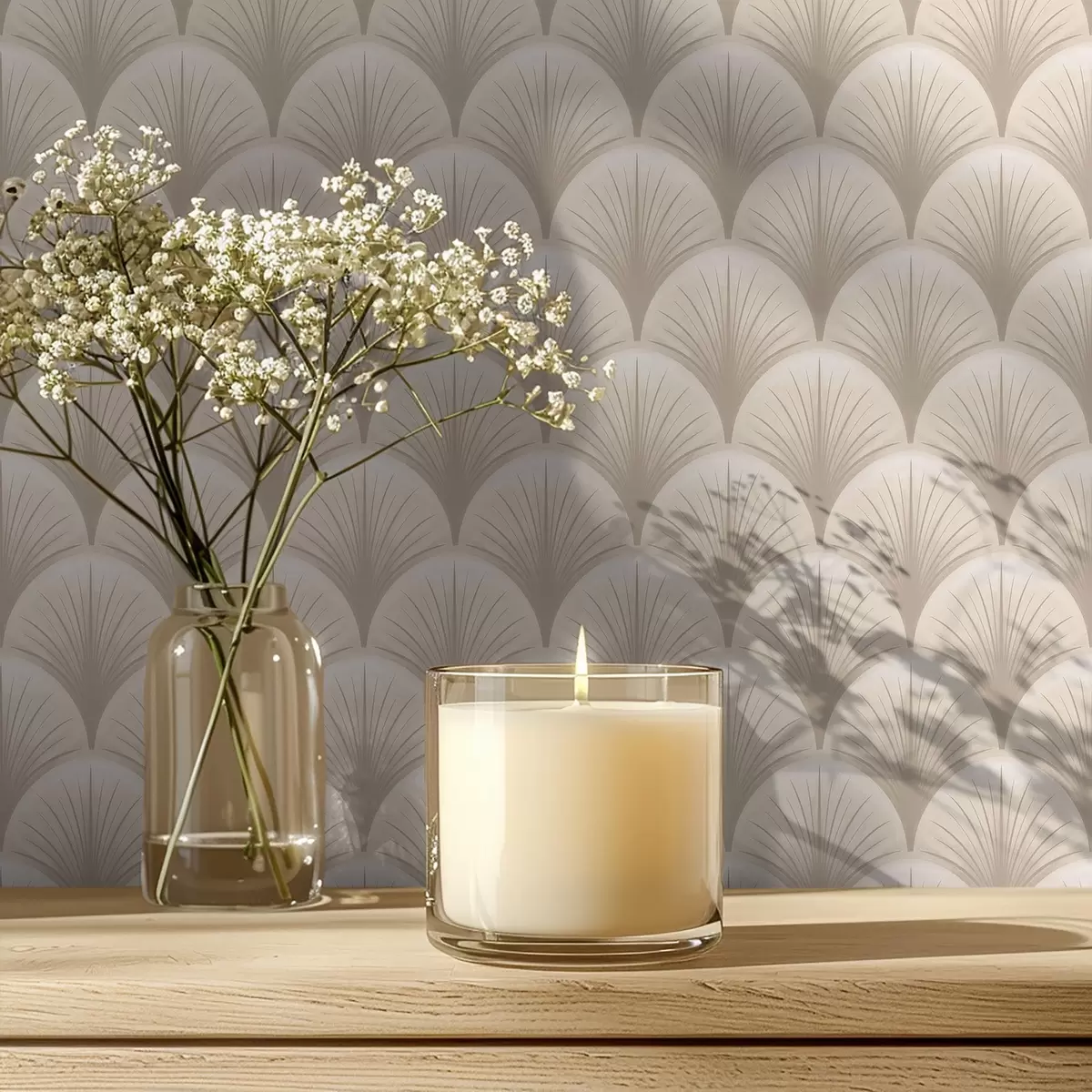 Wallpaper Beige fan arches with fine rays on a light background a00978